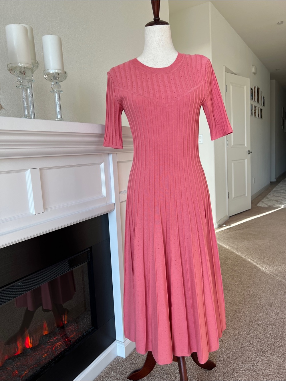 Elie Tahari Rose-Pink Ribbed A-Line Midi Dress